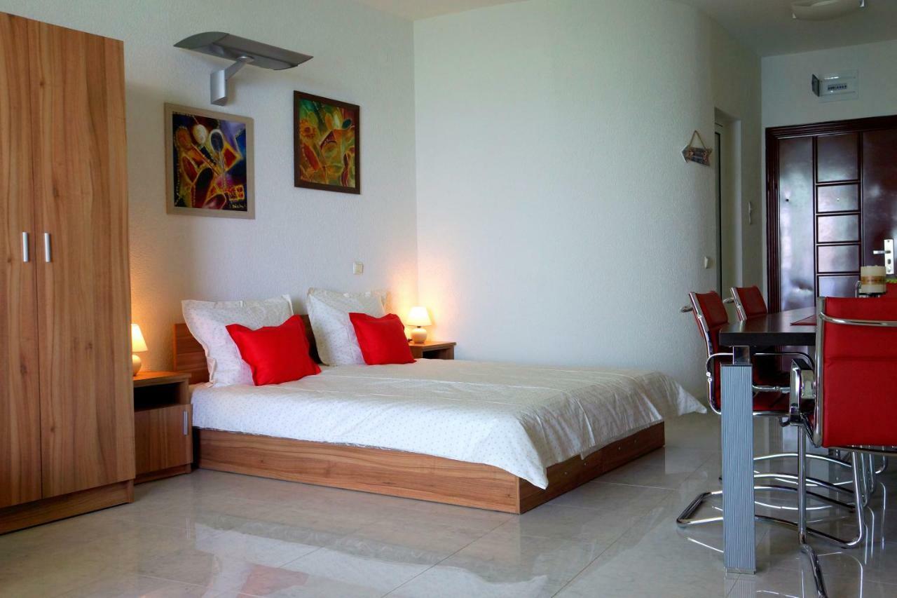 Silver Beach Delux Apartments Byala  Eksteriør billede